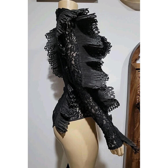The Sang ~ Dramatic Ruffles Lace Black Size L Ladies Bodysuit Zip Back #01 - Picture 5 of 13